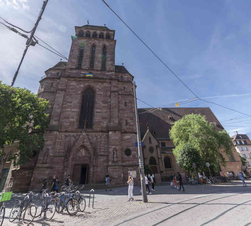 Francia - Alsacia 101 - Estrasburgo - iglesia de Saint-Pierre le-Vieux.jpg